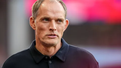 埃贝尔与赫内斯因疾缺席，未现身拜仁对圣保利比赛现场